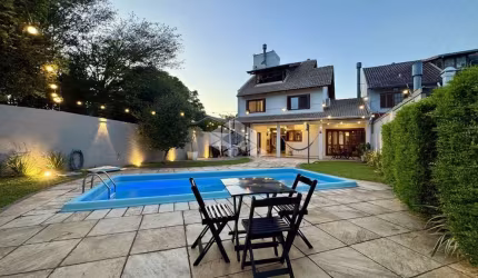 Casa com 253m² com 3 dormitórios, no bairro Ipanema - Porto Alegre