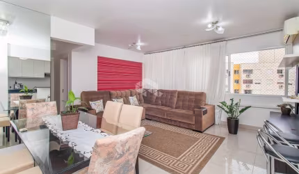 Apartamento de 2 dormitórios, sendo 1 suíte, 1 vaga de garagem, no bairro Partenon, em Porto Alegre.