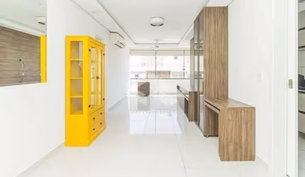 Apartamento de 3 dormitórios, 1 suíte e 2 vagas no bairro Jardim Lindóia em Porto Alegre-RS!