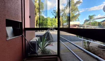 Apartamento térreo  PNE com 2 dormitórios / sacada com churrasqueira e 1 vaga