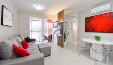 APARTAMENTO SEMIMOBILIADO COM VISTA PANORÂMICA NA AGRONÔMICA COM 3 QUARTOS SENDO 1 SUÍTE E 1 VAGA DE GARAGEM
