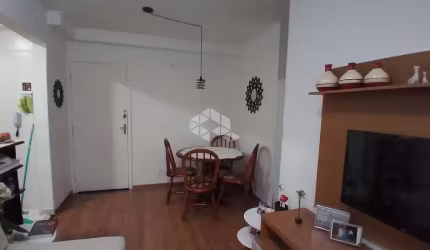 Apartamento em Jardim Henriqueta