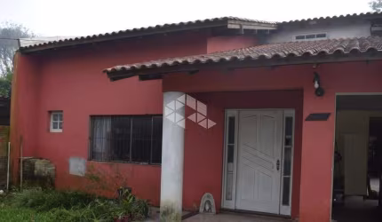 Casa Esteio, bairro Centro, 3 dormitórios, sendo 1 suíte, 2 banheiros, 2 vagas de garagem
