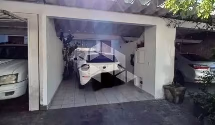 Casa de Condomínio em Vila Carbone