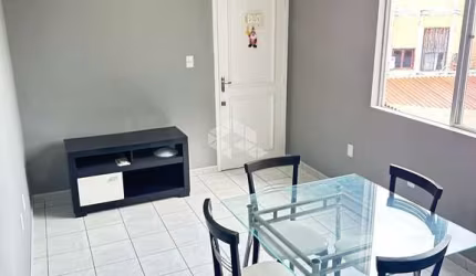 Apartamento 02 dormitórios à venda, Bairro Ipiranga, São José/SC