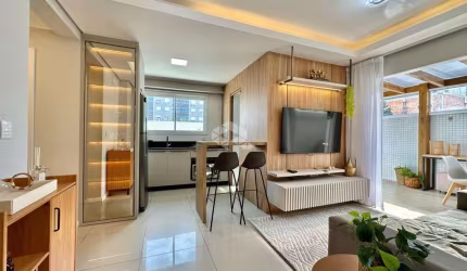 Apartamento 02 dormitórios, 01 suíte, 115 m², mobiliado e decorado, amplo terraço em U, Capão da Canoa