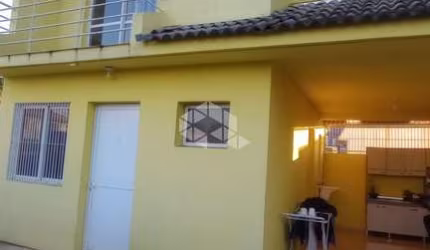 Sobrado á venda com 2 quartos no bairro Lorenzi em Santa Maria RS