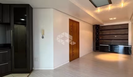 Apartamento à venda no Desvio Rizzo com 2 quartos
