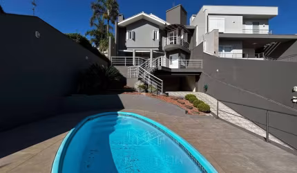 Casa com 3 dormitórios sendo uma suíte sla, cozinha garagem para 2 carros, piscina, aceita financiamento e imóvel até 400 mil.