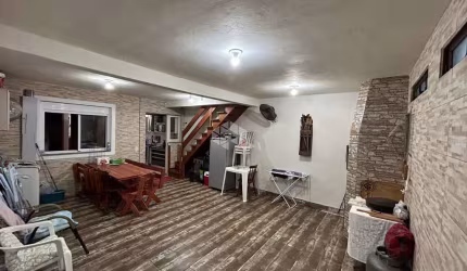 Casa de esquina composta de 03 dormitórios a venda, bairro Boa Vista Sapucaia do Sul