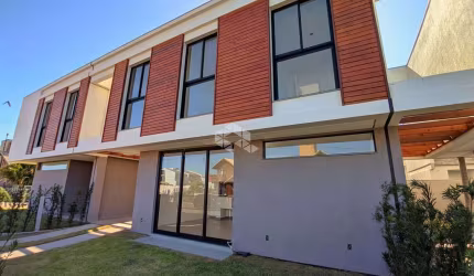Casa/Sobrado com 03 quartos/dormitórios, 02 vagas e 89m² no bairro Campo Duna em Garopaba.