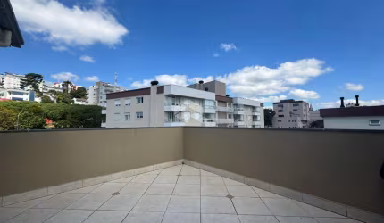 APARTAMENTO DUPLEX COM ESPAÇO GOURMET E PÁTIO PRIVATIVO