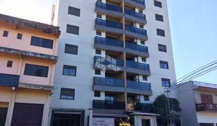 Apartamento à venda com 2 dormitórios, 1 vaga/box, no bairro Centro, Guaíba/RS
