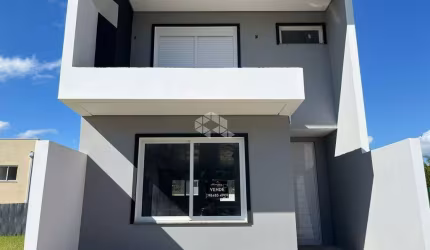 Casa estilo sobrado com 118m² em condomínio fechado com infra, 3 dormitórios sendo 1 suíte