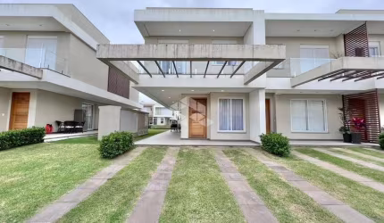 Casa Sobrado Condomínio 03 quartos/dormitórios, 1 suíte, 2 vagas, Infra, Capão da Canoa/RS