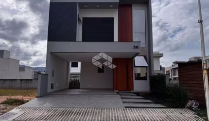 CASA ALTO PADRÃO DELTAVILLE BIGUAÇU/SC
