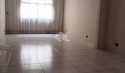 Casa 180 m² ,com 3 quartos ,sendo 1 suíte e 2 vagas de garagem, próximo ao Parque da Aclimação.