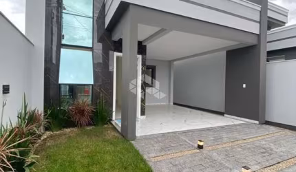 Belíssima casa no Bosque da Mata em Tijucas!