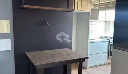 Apartamento semi-mobiliado no centro de Tijucas!