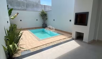 Casa alto padrão com piscina no Bosque da Mata!
