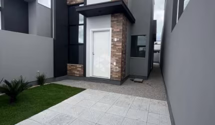 Casa com 02 dormitórios em Tijucas