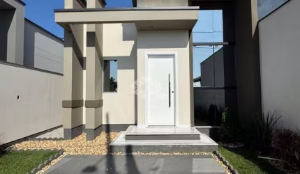 Linda Casa em Tijucas pronta para morar!