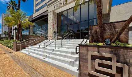 Sala comercial para alugar na Avenida Adhemar Pereira de Barros, 1500, Bela Suiça, Londrina por R$ 11.000