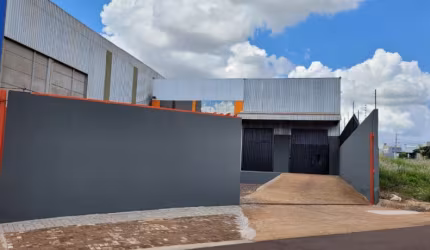 Barracão / Galpão / Depósito com 7 salas para alugar na Rua Primo Piovesan, 712, Canadá, Cascavel, 1000 m2 por R$ 25.000