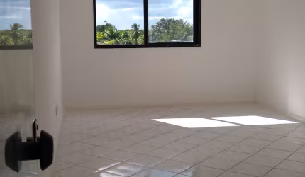 Sala comercial à venda Estrada do Coco com 25m
