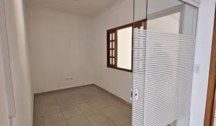 Ponto comercial com 95m² para locação em Mogi das Cruzes