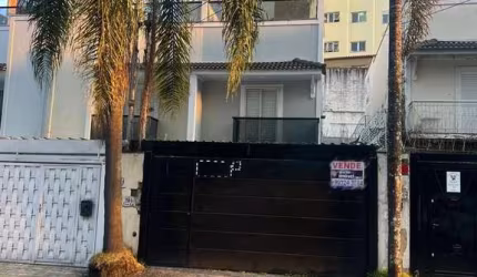 SOBRADO NOVO À VENDA 3 SUÍTES 2 VAGAS  196m²  VILA MARIANA   SP