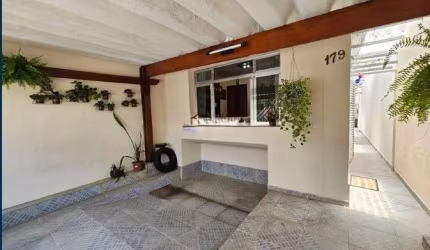 CASA 3 QUARTOS 2 BANHEIROS E 1 VAGA   SÁUDE    SÃO PAULO