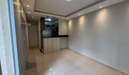 APARTAMENTO TÉRREO COM SACADA - À VENDA - RODEIO