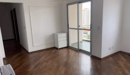 Amplo apartamento com duas vagas cobertas!