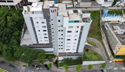 Venda de Apartamento de 2 Quartos, 2 vagas e Elevador no Buritis