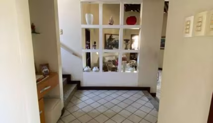 Casa para Venda em Salvador, Piatã, 4 dormitórios, 2 suítes, 6 banheiros, 3 vagas