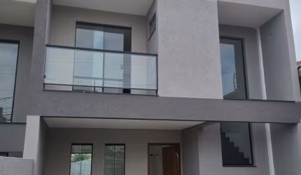 SOBRADO  02 QTOS, 01 SUITE