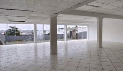 Cjto Comercial/Sala para alugar, 152.00 m2 por R$3500.00  - Sao Gabriel - Colombo/PR