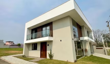 Sobrado com 4 quartos  à venda, 228.00 m2 por R$1350000.00  - Roca Grande - Colombo/PR