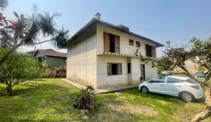 Sobrado com 3 quartos  à venda, 300.00 m2 por R$2000000.00  - Roca Grande - Colombo/PR
