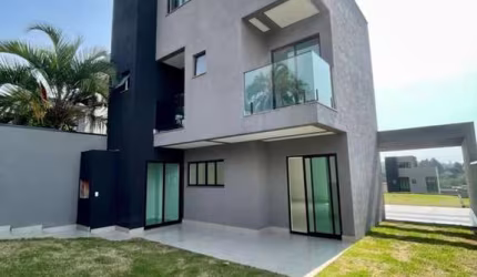 Sobrado com 3 quartos  à venda, 164.78 m2 por R$800000.00  - Roca Grande - Colombo/PR