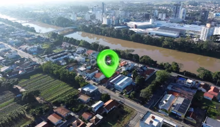 Oportunidade de Investimento Comercial e Residencial em Localização Estratégica