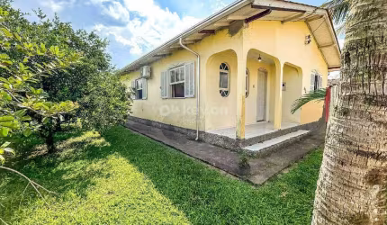 Casa à venda, 3 quartos, 1 suíte, 1 vaga, Oficinas - Tubarão/SC