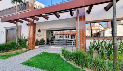 Apartamento mobiliado à venda, 2 quartos, 1 suíte, 1 vaga, Centro - Tubarão/SC