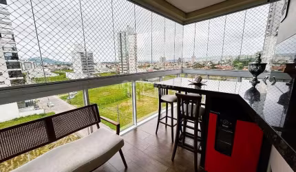 Apartamento à venda, 3 quartos, 1 suíte, 2 vagas, Recife - Tubarão/SC