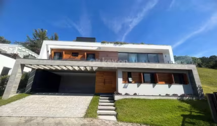 Casa à venda, 4 quartos, 2 suítes, 2 vagas, Morrinhos - Garopaba/SC