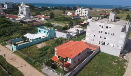 Casa à venda, 3 quartos, 1 suíte, 1 vaga, Mar Grosso - Laguna/SC