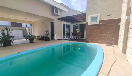 Casa à venda, 3 quartos, 1 suíte, 2 vagas, Vila Esperança - Tubarão/SC