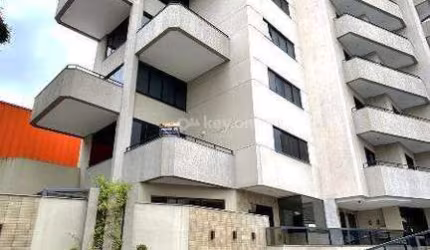 Apartamento no Edifício Veneza – Conforto, Elegância e Localização Privilegiada!