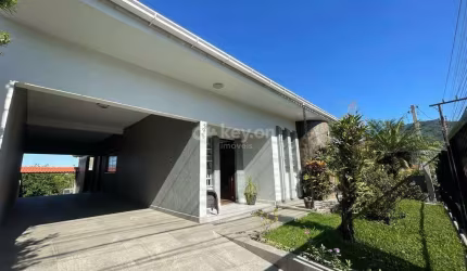 Casa para aluguel, 3 quartos, 1 vaga, São João (Margem Esquerda) - Tubarão/SC